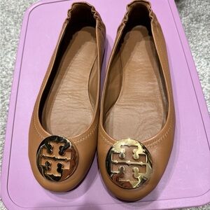 Tory Burch Tan Gold Flats